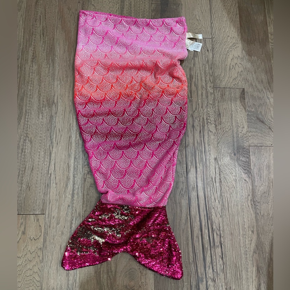 Adorable Multi Pink Mermaid Tail Blanket